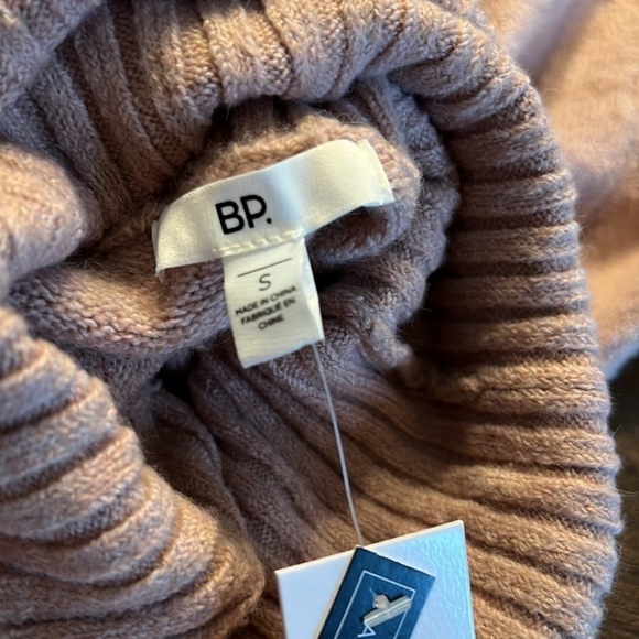 BLOGGERS FAVE BP Turtleneck Sweater
bp size Small - Picture 12 of 14